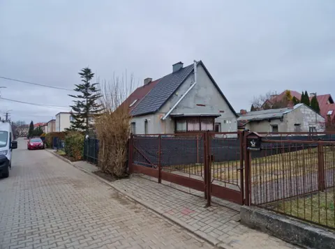 Syndyk sprzeda udział 4/24 w nieruchomości zabudowanej - ul. Drzymały