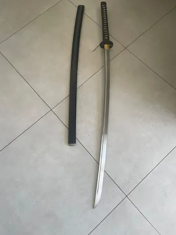 Syndyk sprzeda miecz Katana
