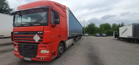 Syndyk sprzeda ciągnik samochodowy, siodłowy DAF, FT XF 105.410